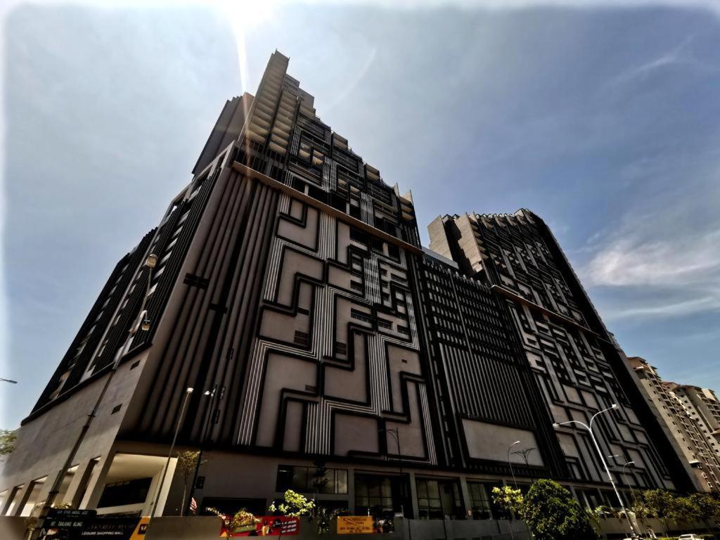 Melaka Imperio Residence With Wifi And Poolseaview ภายนอก รูปภาพ
